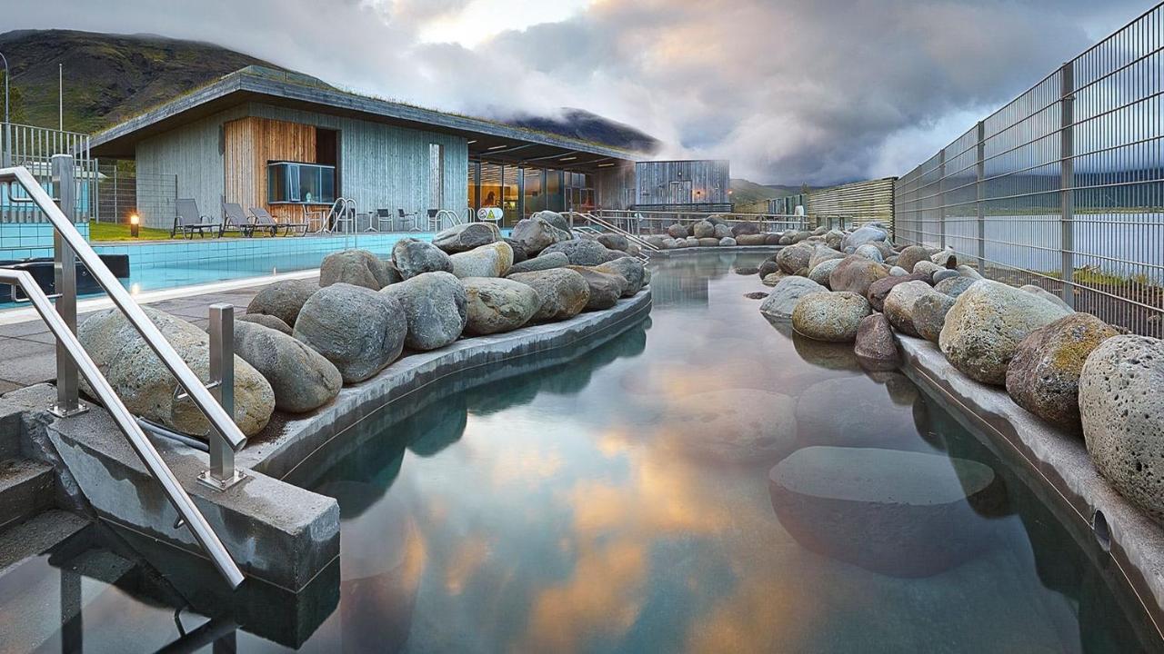 Brun Villa Laugaras Exteriör bild